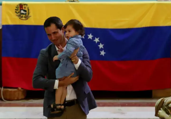 Cientos de venezolanos comenzaron a organizarse desde el sábado en redes de voluntarios para la distribución de una ayuda humanitaria.