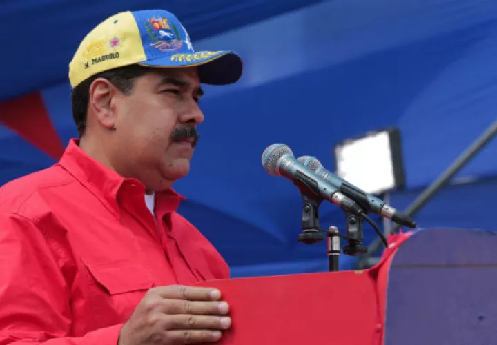 Maduro dijo esta misma jornada que las fotos constituyen "la madre de todos los escándalos", y que Guaidó hace parte de la organización criminal colombiana Los Rastrojos.