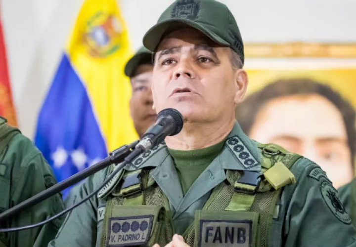 Padrino aseguró que la embarcación estadounidense estaba "practicando patrullaje" en la zona cuando las autoridades venezolanas le conminaron a abandonar las aguas, indicación que, dijo, fue acogida.