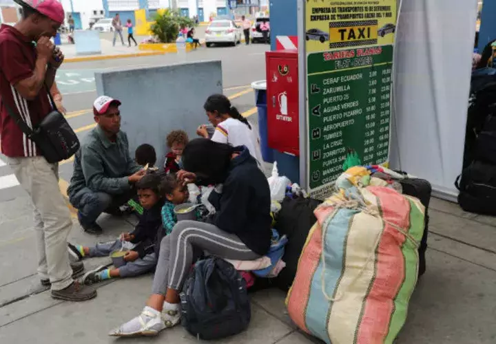 Mejorar las condiciones económicas de Venezuela, que atraviesa una severa crisis, es fundamental para frenar la emigración.