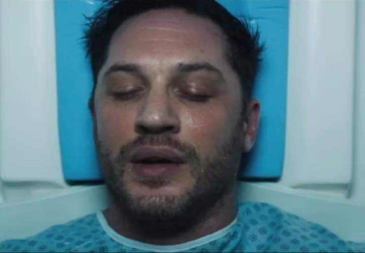 El periodista quedará infectado por un simbionte, es parte de la trama de 'Venom'. /Foto Youtube