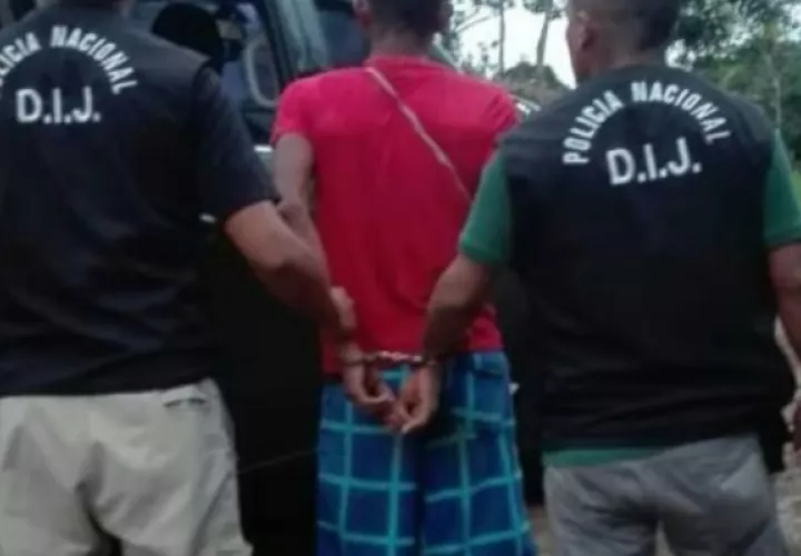 Una vez el tribunal de juicio dicto la sentencia que deberá pagar el ahora condenado, ordenó a miembros de la Policía Nacional que fuera devuelto a la cárcel de David
