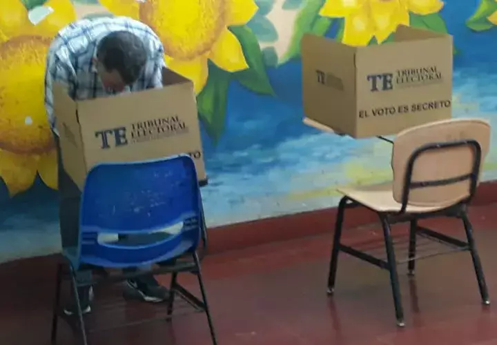 Las elecciones primarias del Partido Panameñista coinciden con las del FAD.