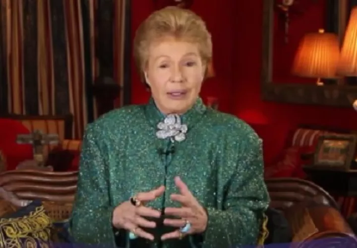 Walter Mercado. 