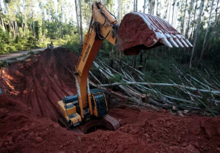 El número de muertos contabilizados por la devastación causada la semana pasada por el ciclón Idai en Zimbabue ha aumentado de 102 a 139, informó hoy el Gobierno.