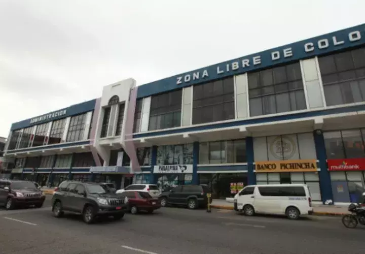 Los empresarios de la ZLC buscan la manera de mantenerse competitivos. /Foto Archivo