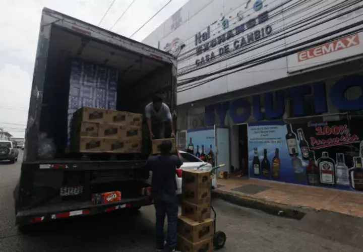 El movimiento comercial total en la Zona Libre de Colón reportó variación negativa de 14.4%.