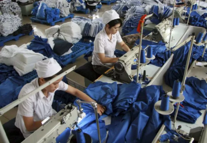 Al menos 472 mil empleos entre directos y directos genera la zona franca. Archivo EFE