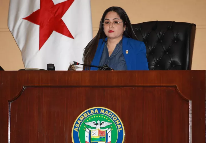 Vicepresidenta de la Asamblea, Zulay Rodríguez. 