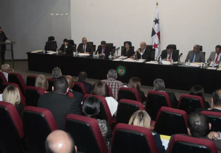 El anteproyecto busca establecer el régimen, derechos obligaciones y beneficios laborales del artista interprete y ejecutante. Foto: Víctor Arosemena