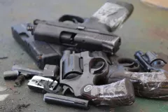 Armas por comida y, en esta ocasión, hasta por electrodomésticos
